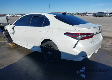 2021 Toyota Camry Xse V6 z USA, uszkodzony, nr VIN 4T1KZ1AK6MU050433